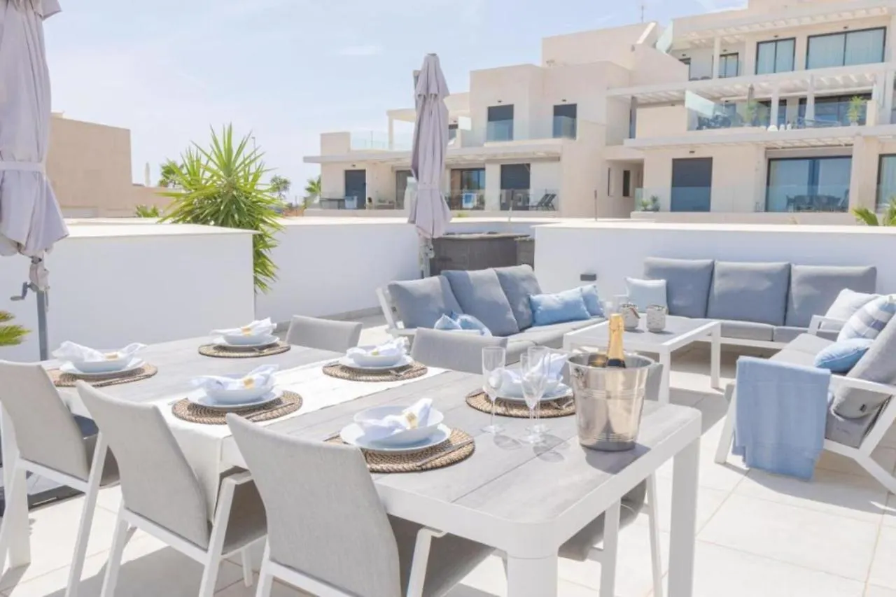 Luxurious Penthouse In La Cala Casa Banderas - 3 Golf Facilites Close By! La Cala De Mijas 0*,  Spain