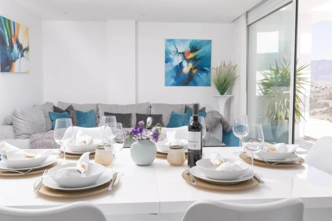 Luxurious Penthouse In La Cala Casa Banderas - 3 Golf Facilites Close By! La Cala De Mijas